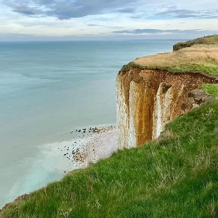 A 50m Reves Etoiles Les Bains De * Мер-ле-Бен