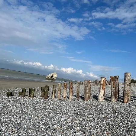 Апартаменты A 50m Reves Etoiles Les Bains De *